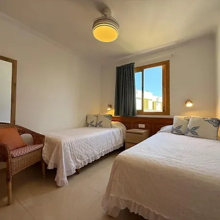 Brisas 38, 2 Bedrooms And Pool Casa vacanze San Bartolomé